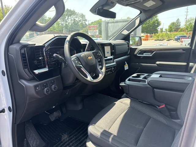 2025 Chevrolet Silverado 1500 LT photo 20