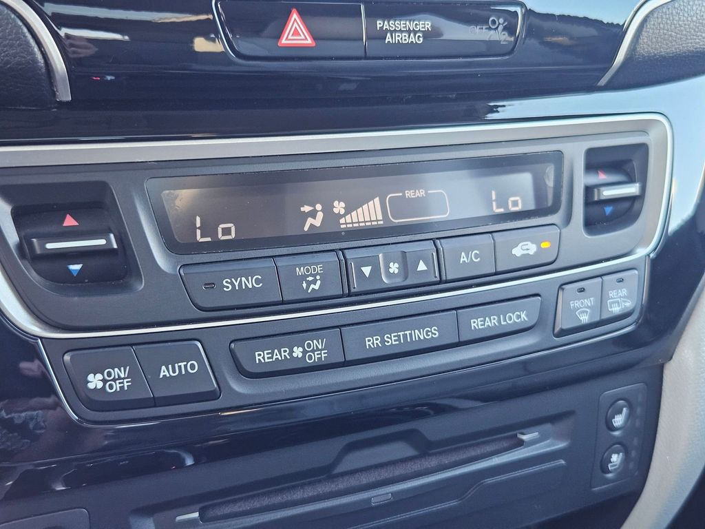 2021 Honda Pilot Elite photo 21