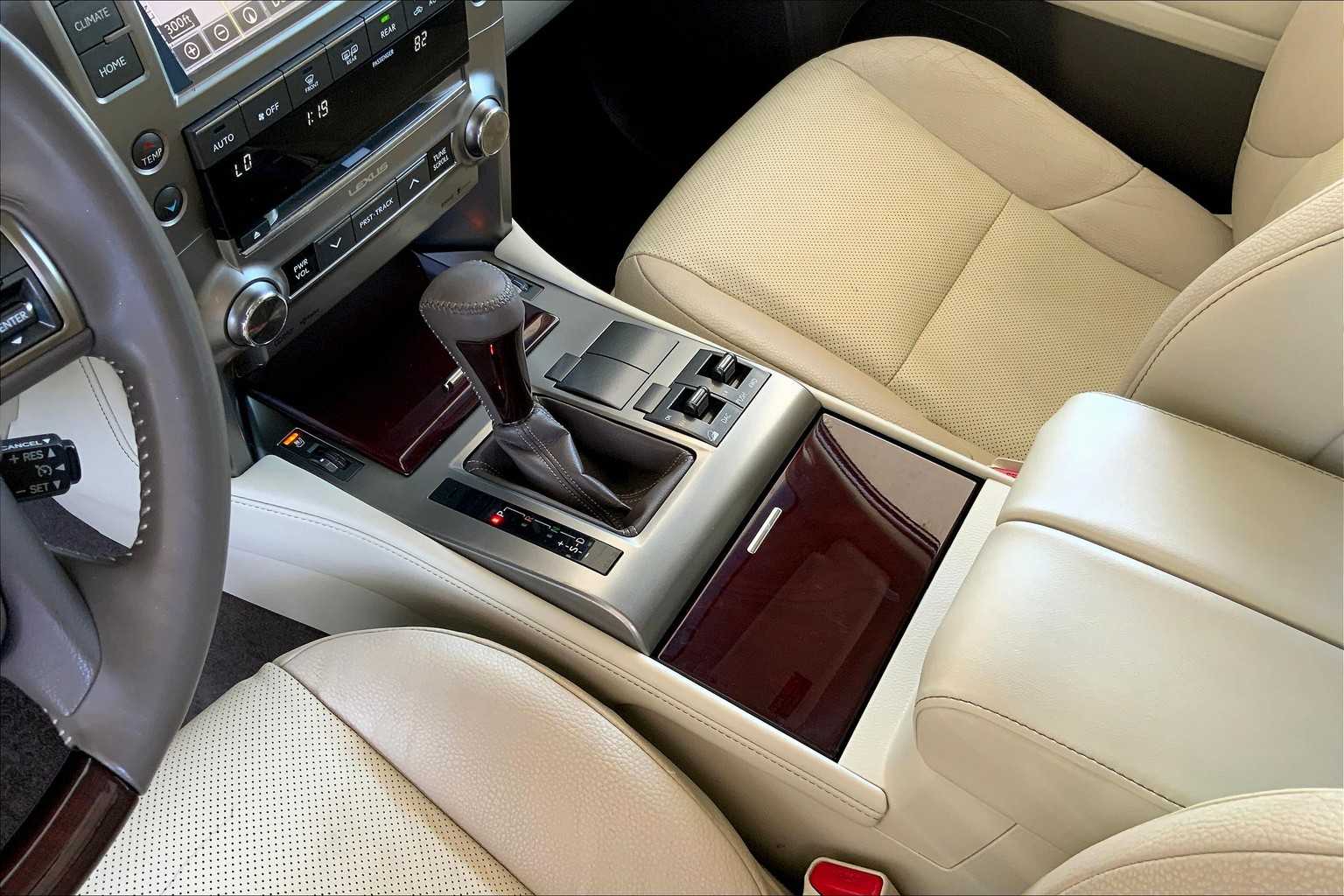 2019 Lexus GX 460 Premium photo 16
