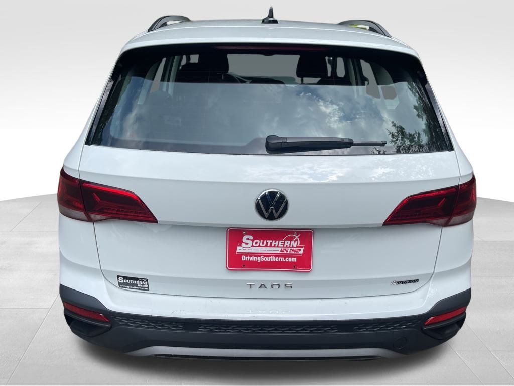 2024 Volkswagen Taos S photo 4