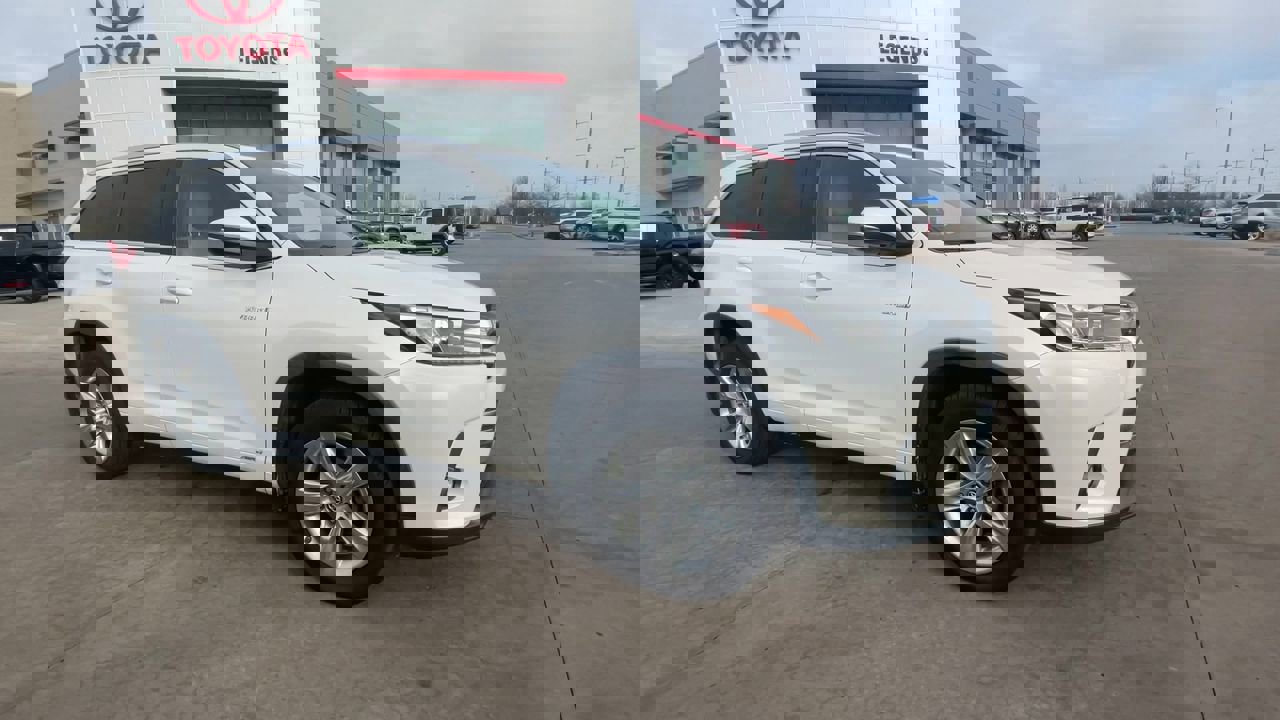 Certified 2019 Toyota Highlander Limited with VIN 5TDDGRFH6KS068138 for sale in Kansas City