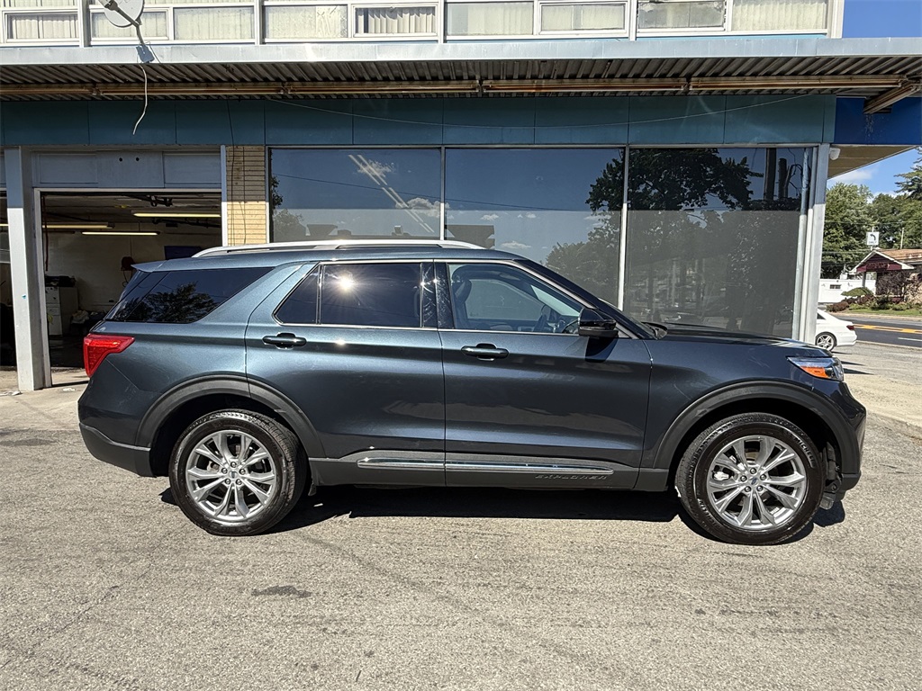 2022 Ford Explorer Limited photo 3
