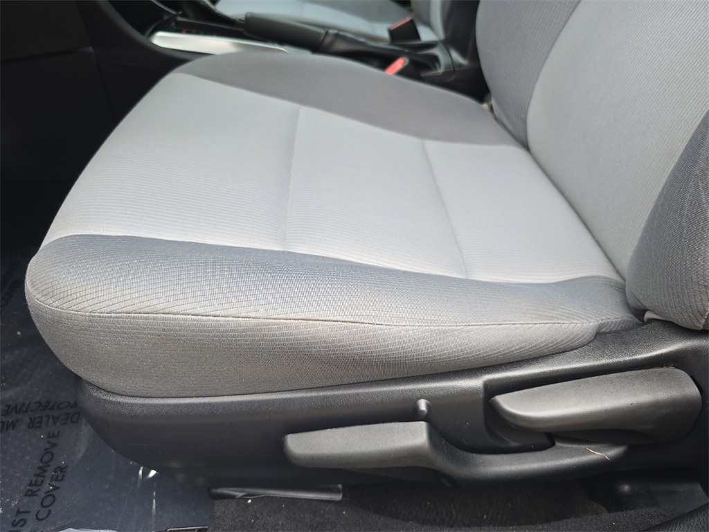 2019 Toyota Corolla L photo 27