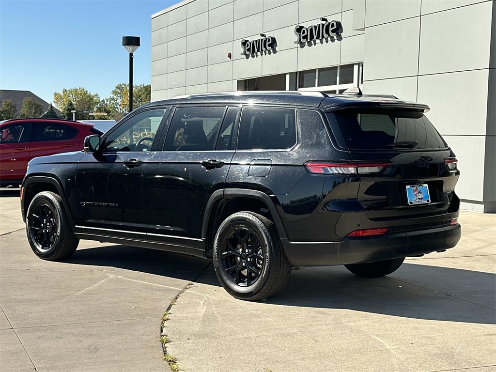 2024 Jeep Grand Cherokee Altitude photo 4