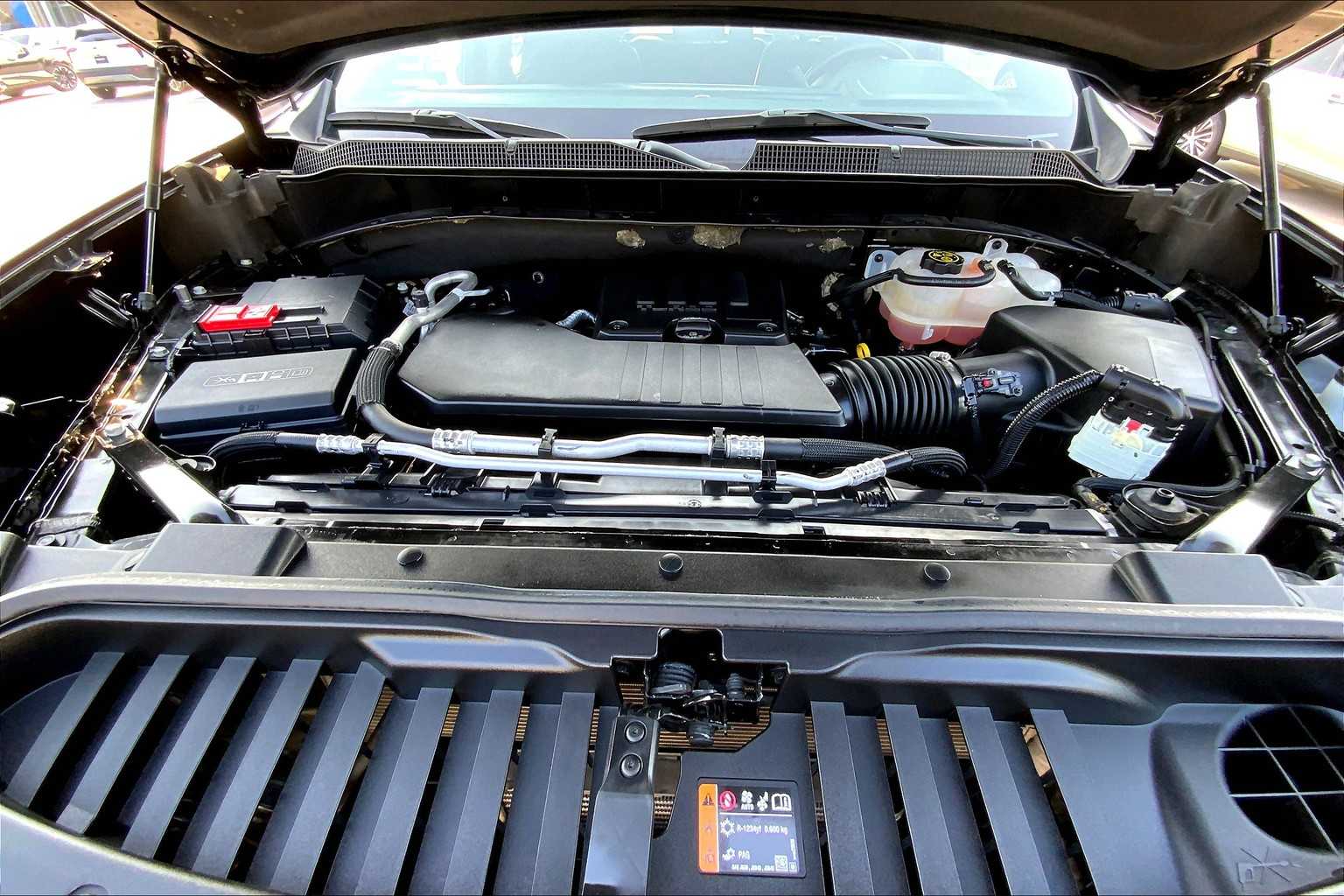 2024 Chevrolet Silverado 1500 LT photo 28