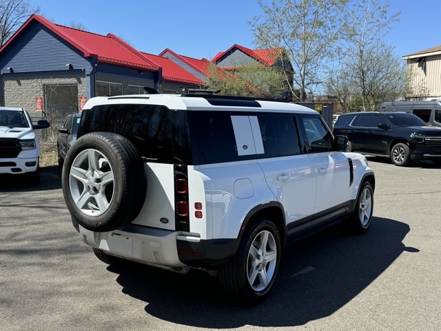 2020 Land Rover Defender 110 SE photo 5