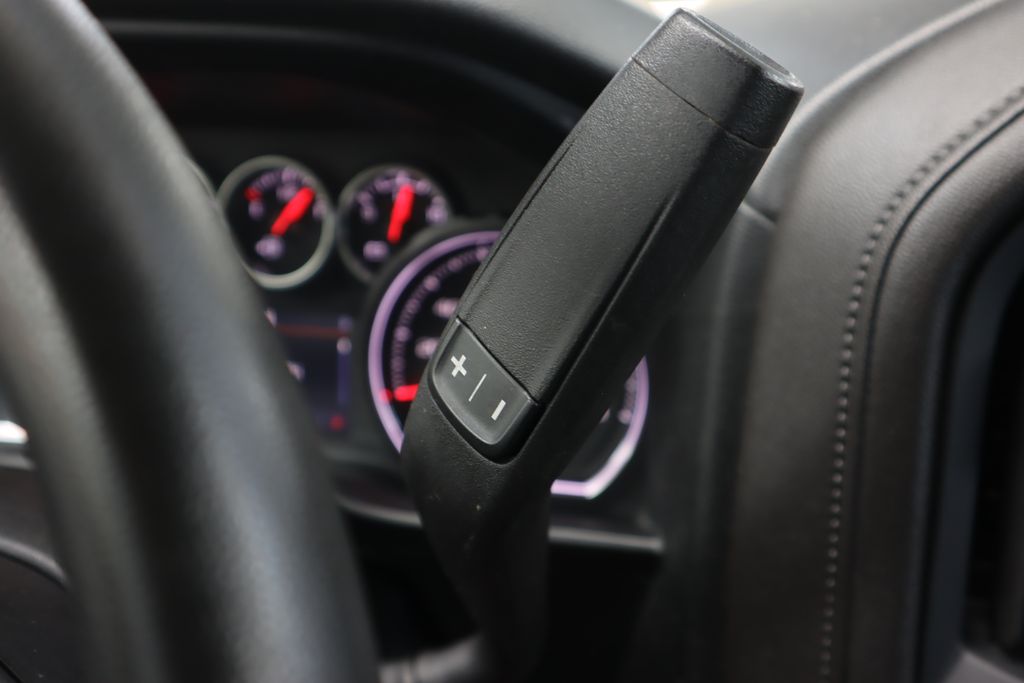 2022 Chevrolet Silverado 2500HD LT photo 17