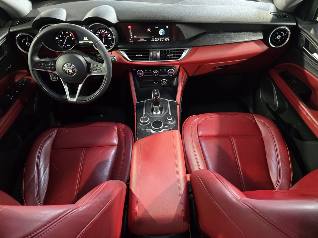 2019 Alfa Romeo Stelvio Base photo 26