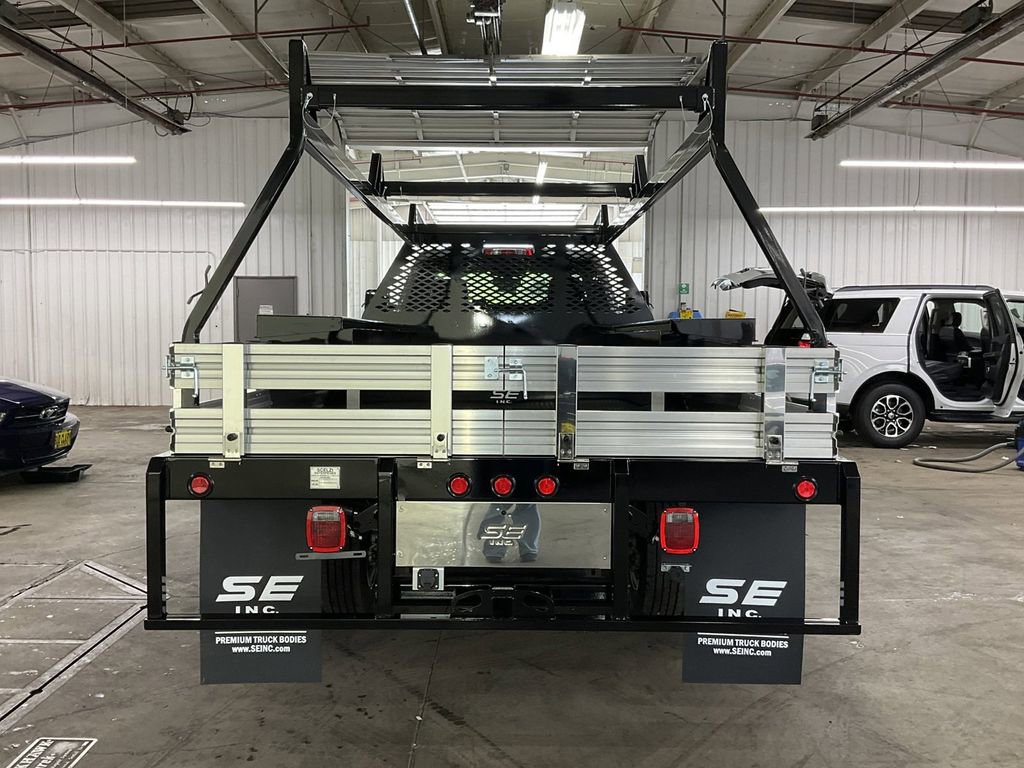 2024 Chevrolet Silverado 4500HD LT photo 4