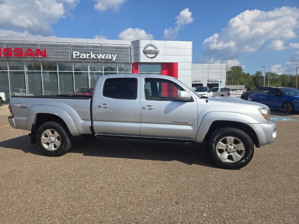 2010 Toyota Tacoma Base photo 8