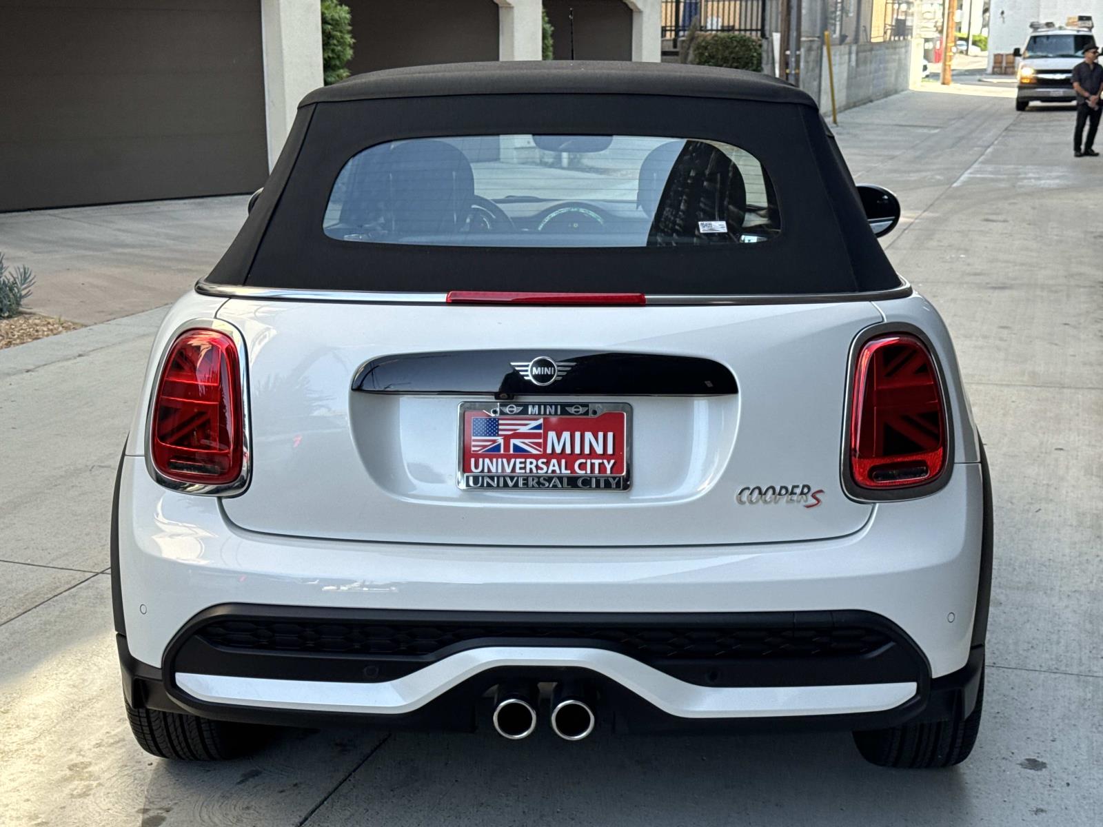 2024 Mini Cooper Convertible S photo 4