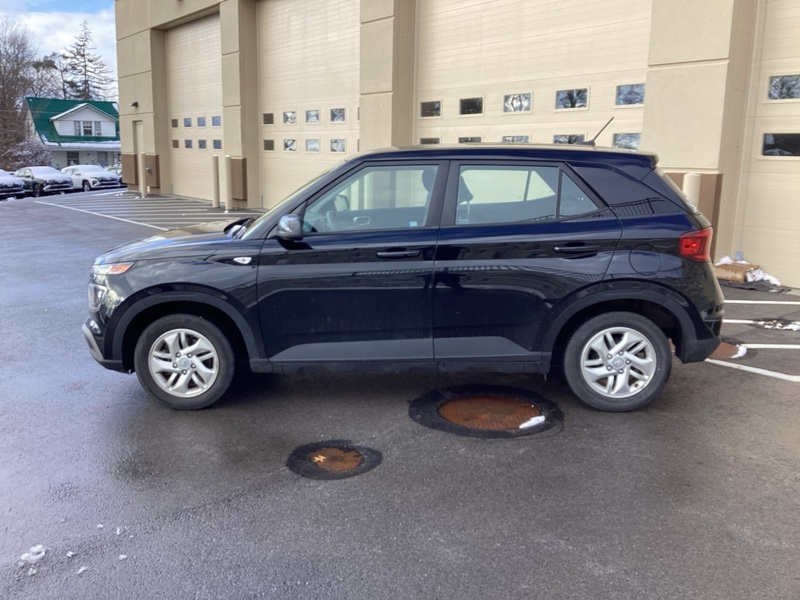 2023 Hyundai Venue SE photo 3