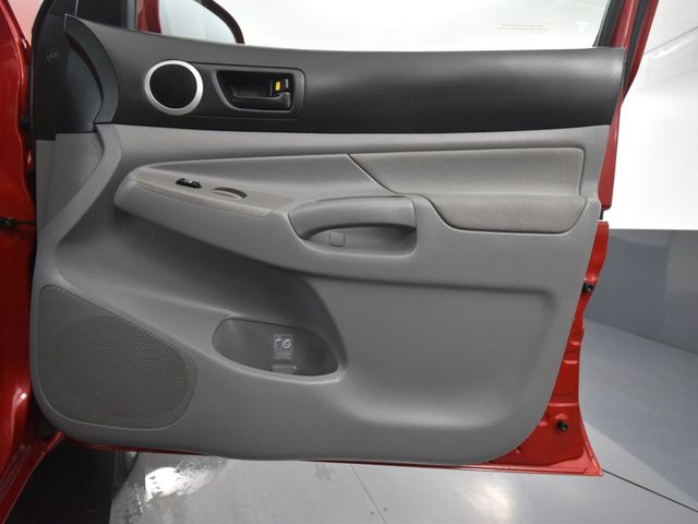 2011 Toyota Tacoma Base photo 34