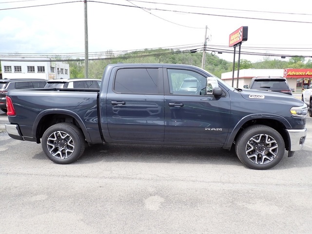 2025 Ram 1500 Laramie photo 7