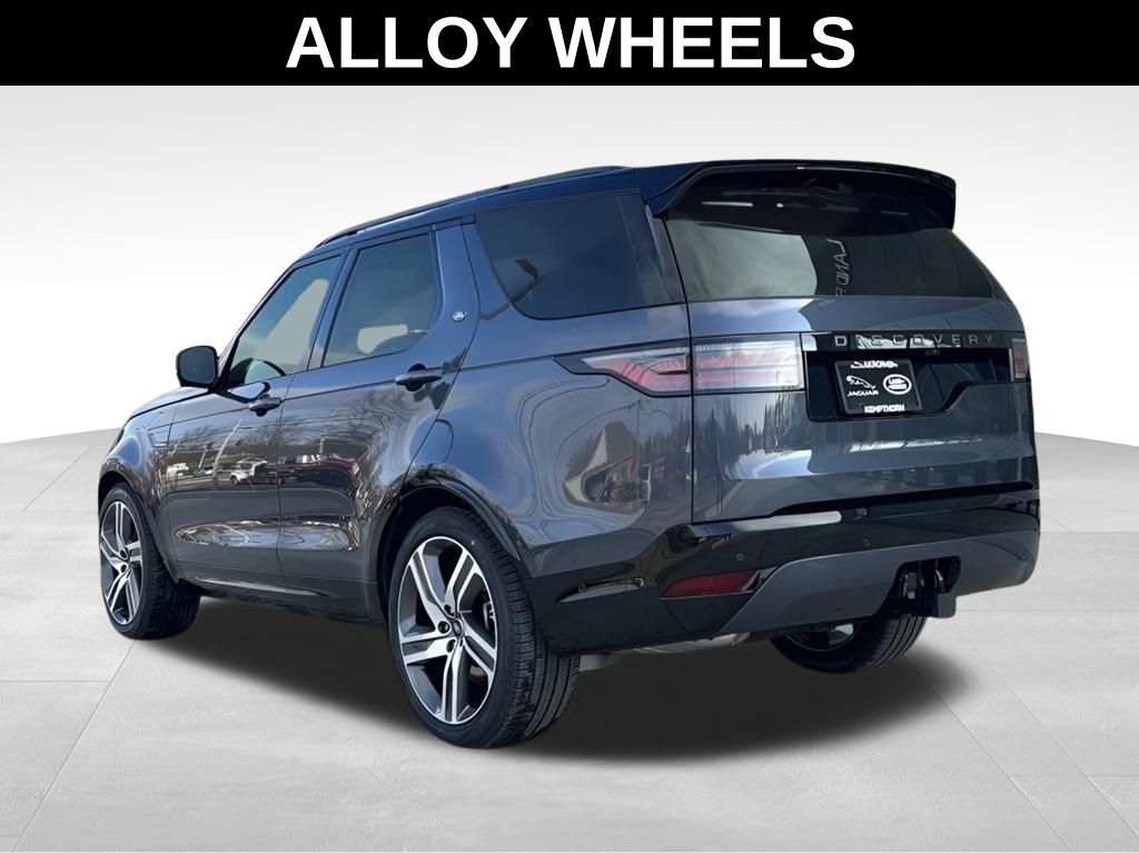 2024 Land Rover Discovery SE photo 4