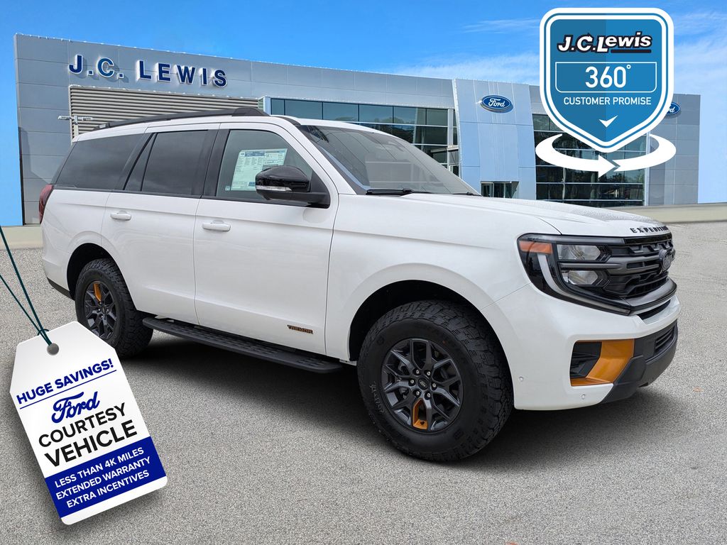 2025 Ford Expedition Tremor's photo