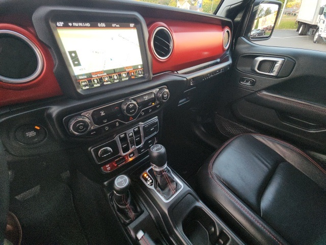 2018 Jeep Wrangler Unlimited Rubicon photo 23
