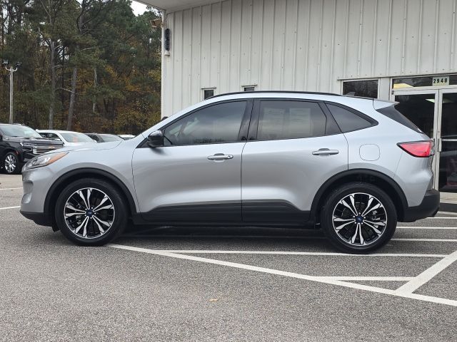 2021 Ford Escape SE Hybrid photo 2