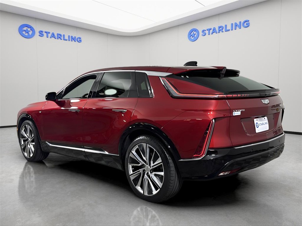2024 Cadillac Lyriq Luxury photo 5
