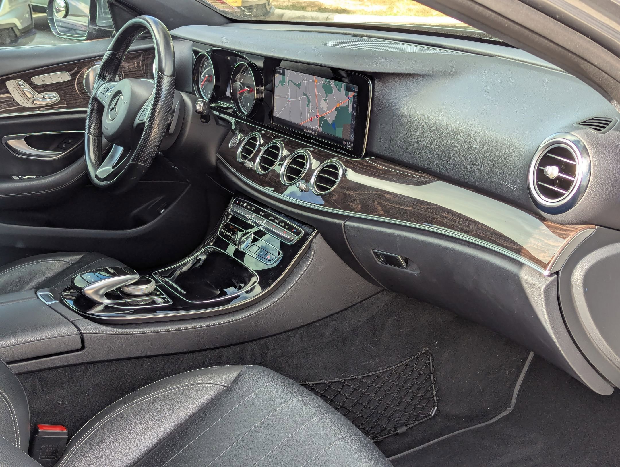 2017 Mercedes Benz E 300 Sport photo 29