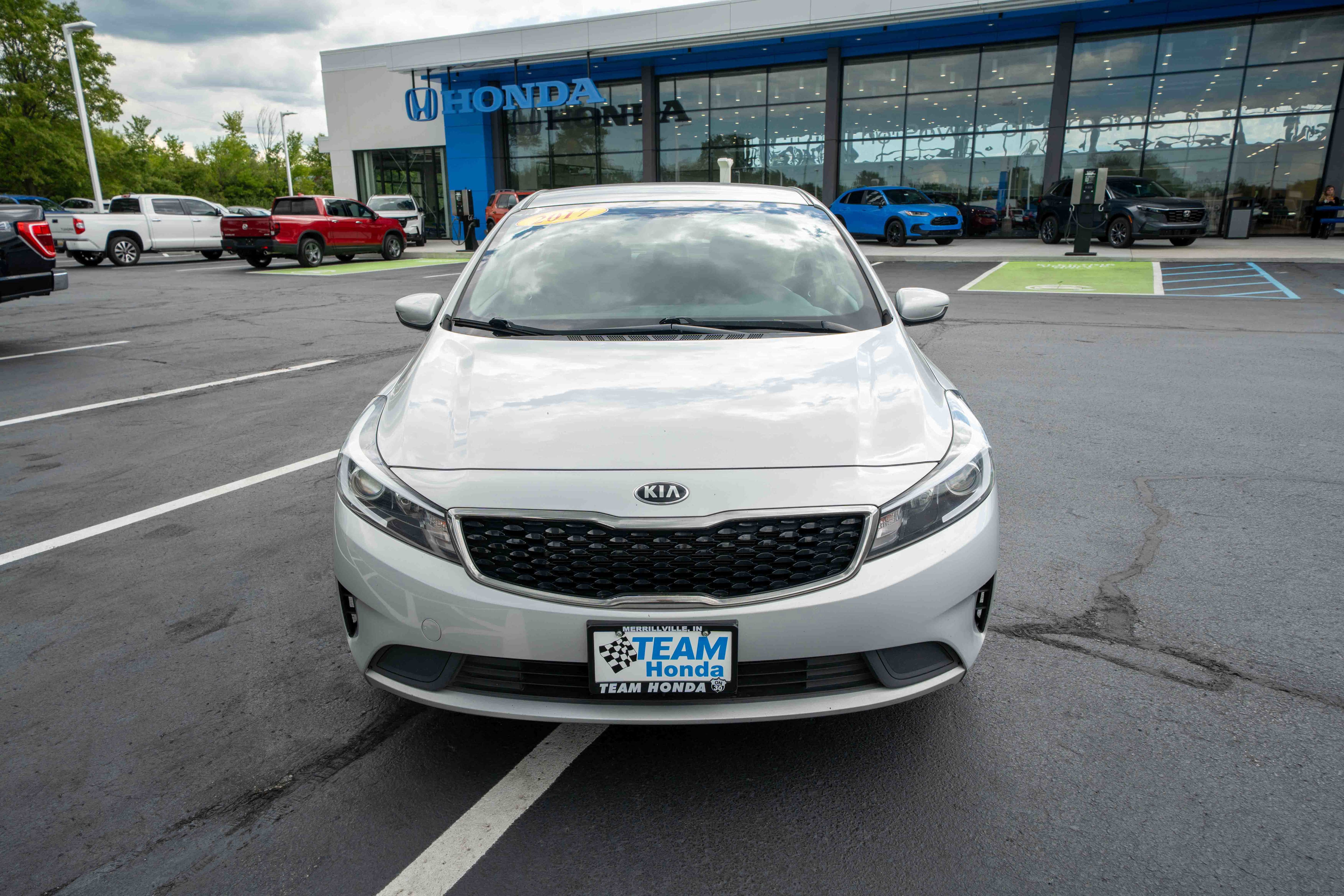 Used 2017 Kia Forte LX with VIN 3KPFK4A79HE034075 for sale in Merrillville, IN
