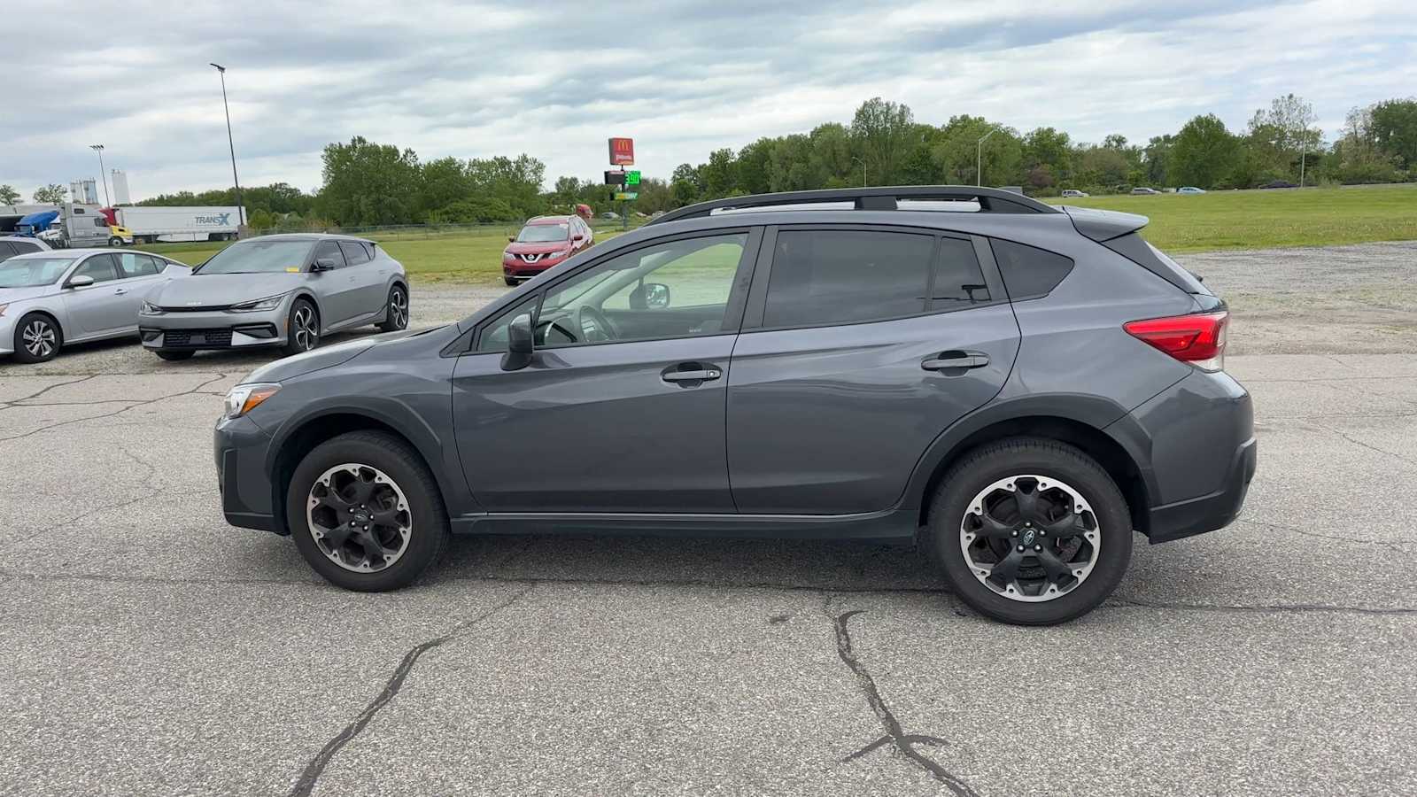 2023 Subaru Crosstrek Premium photo 4