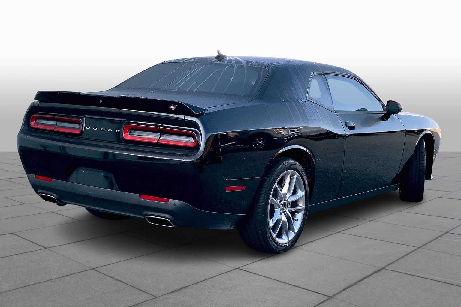 2022 Dodge Challenger GT photo 11