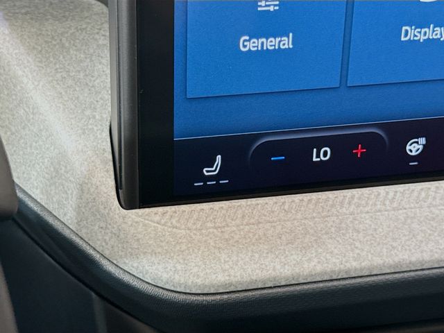 2025 Ford Maverick XLT photo 18