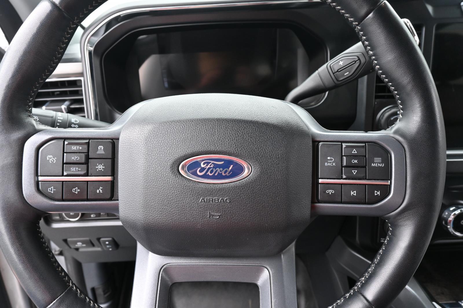2023 Ford F-350 Lariat photo 20