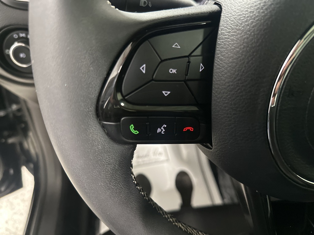 2021 Jeep Renegade Latitude photo 19