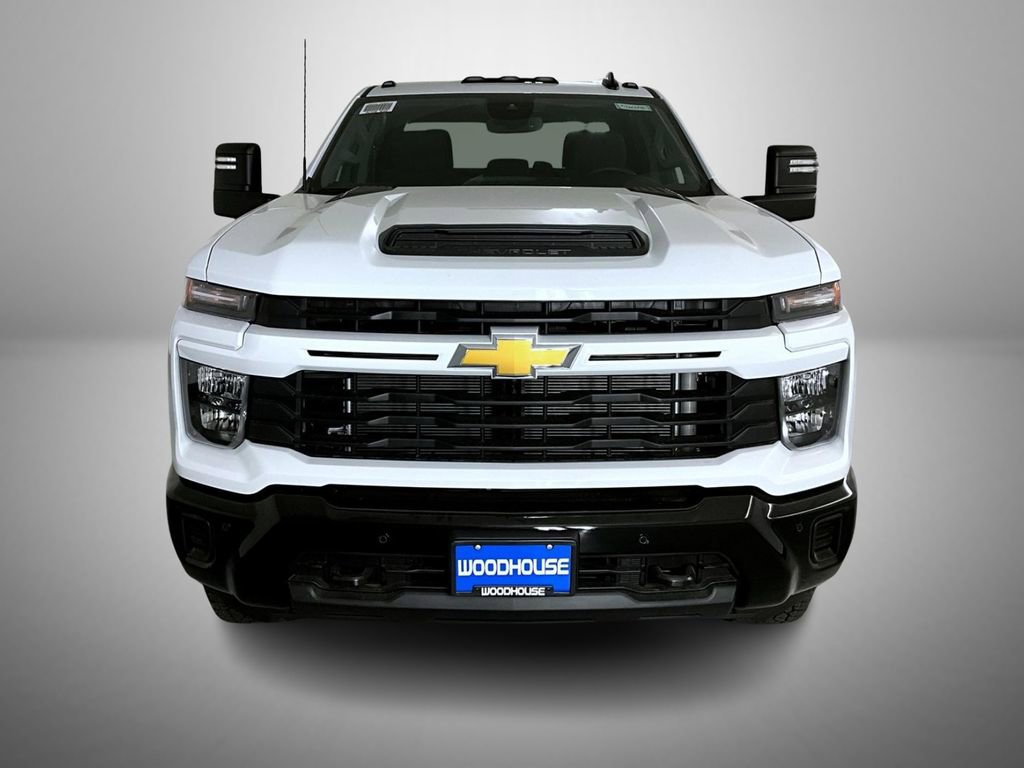 2026 Chevrolet Silverado 2500HD Custom photo 2