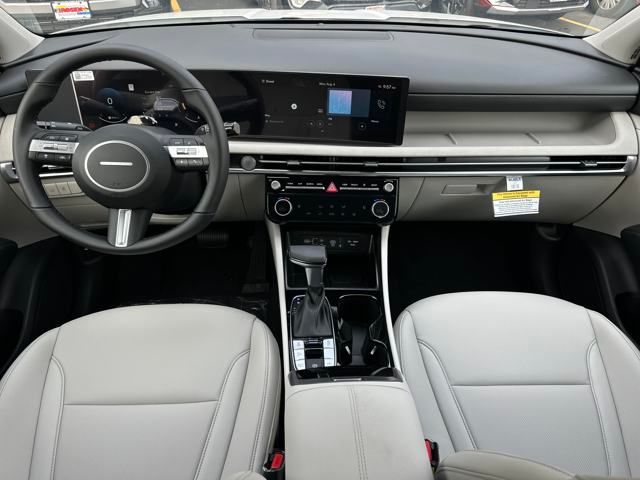2025 Hyundai Tucson SEL Convenience photo 14