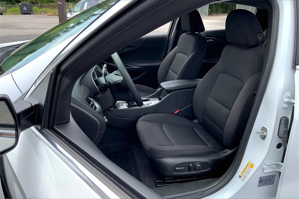 2022 Chevrolet Malibu 1LT photo 22