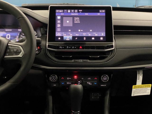 2026 Jeep Compass Latitude Altitude photo 4