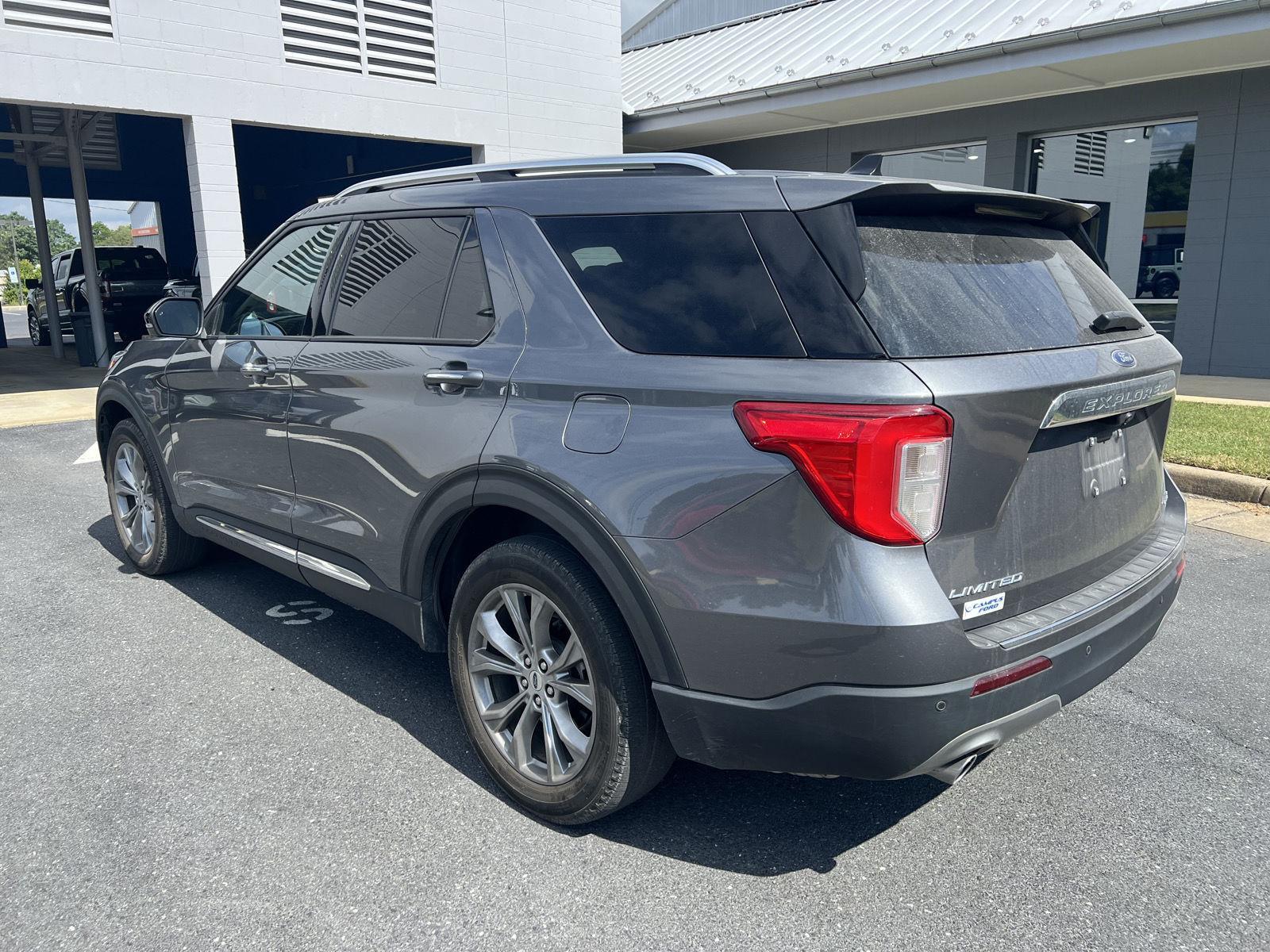 2022 Ford Explorer Limited photo 2