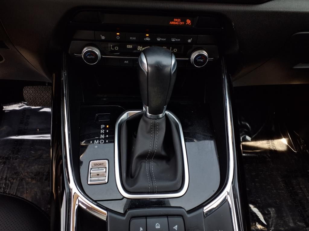2023 Mazda CX-9 Touring photo 10