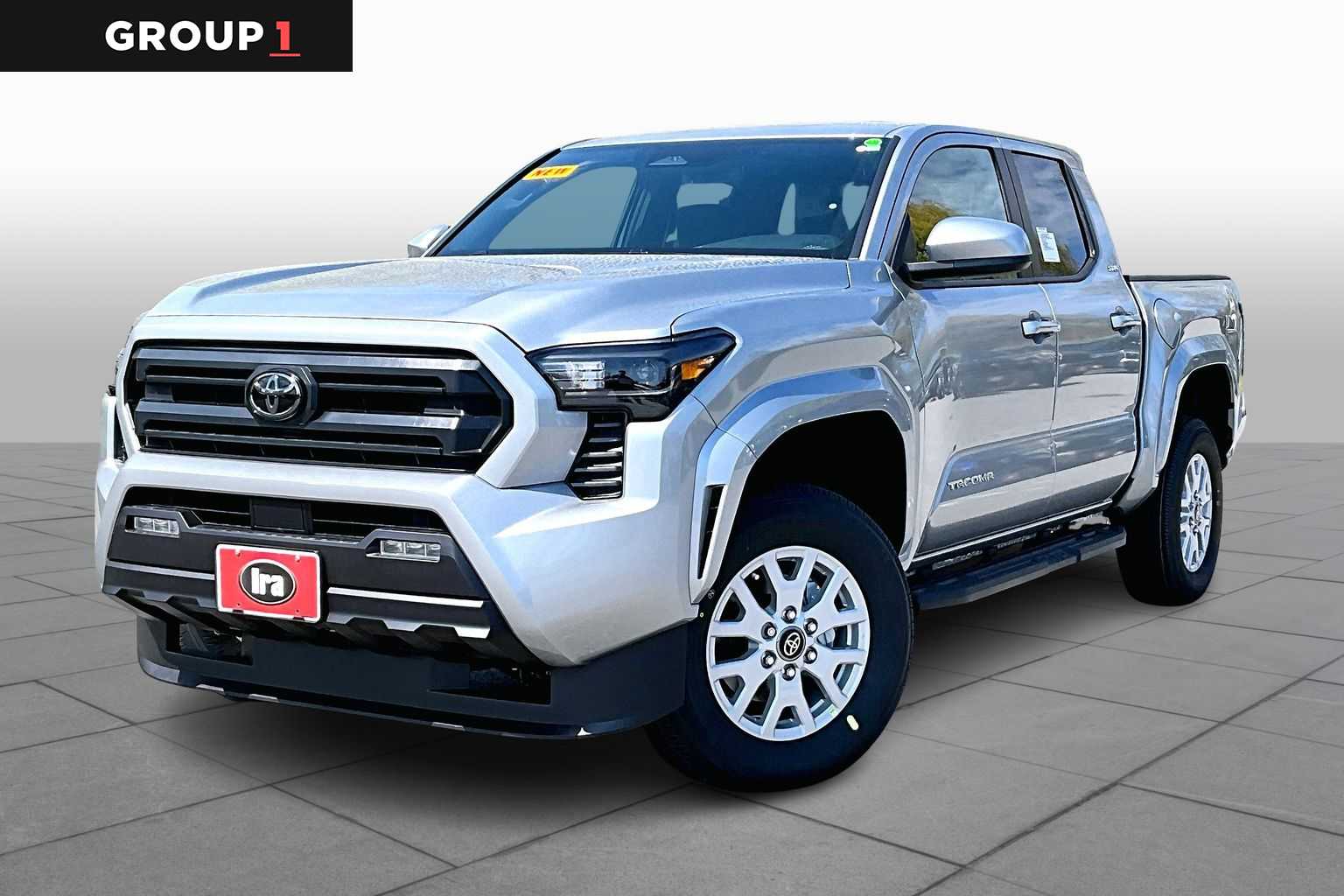 2025 Toyota Tacoma SR5's photo