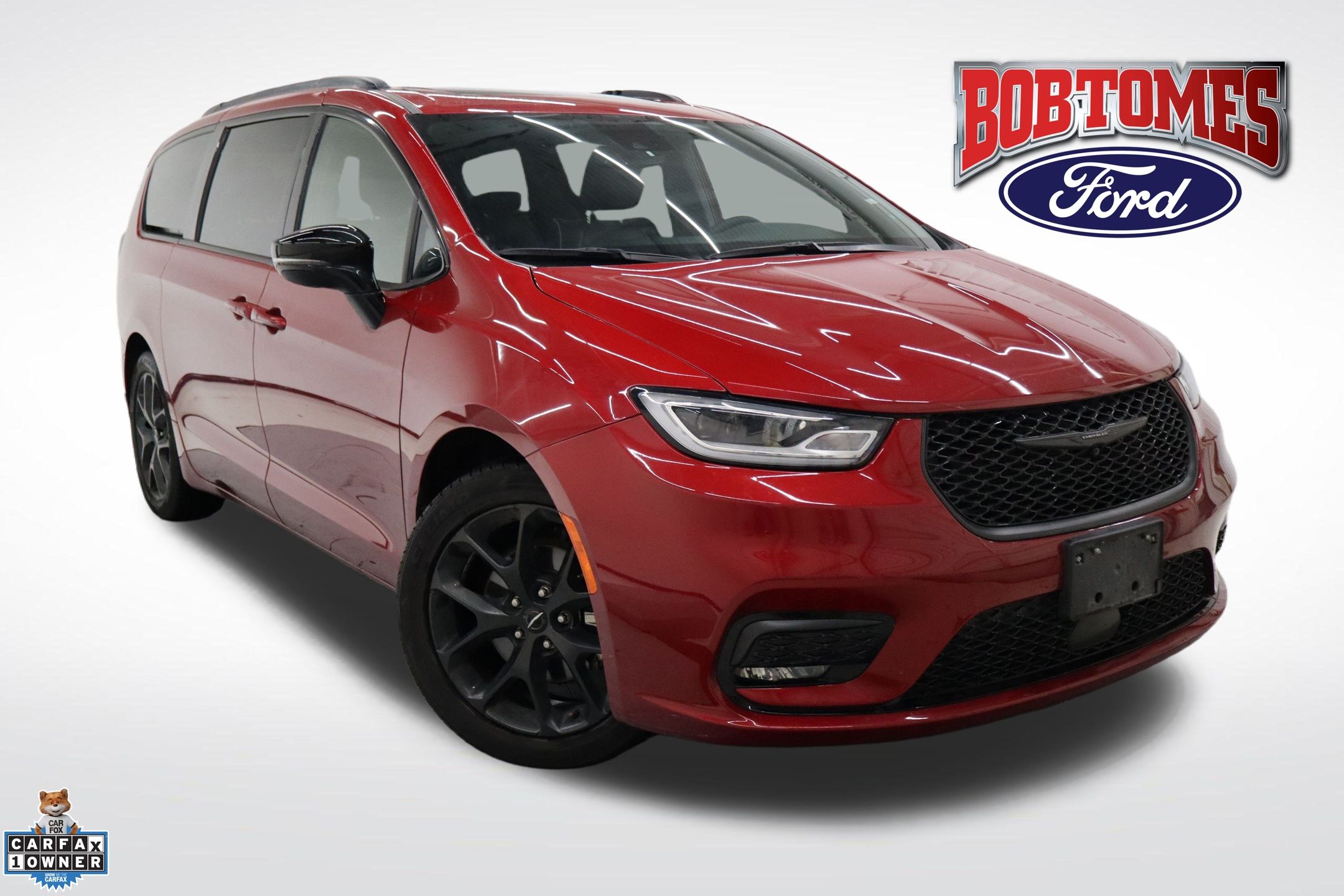 2025 Chrysler Pacifica Limited's photo