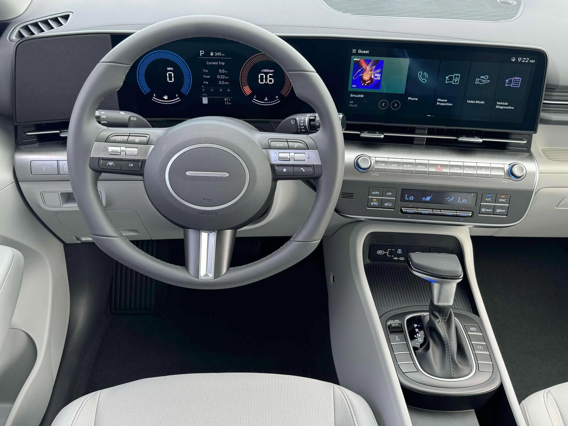 2025 Hyundai Kona SEL photo 17
