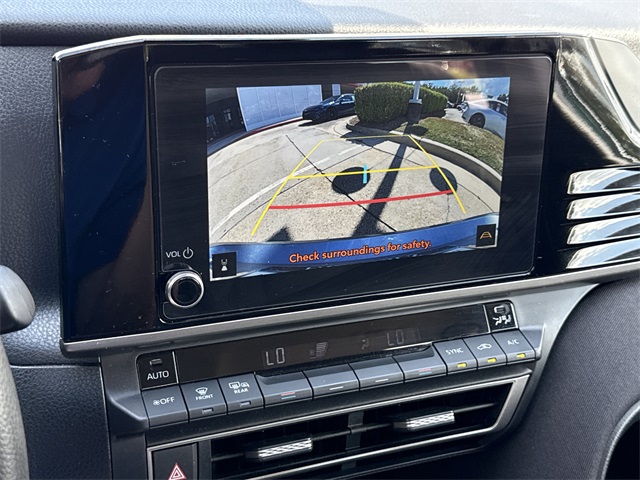 2025 Toyota Camry LE photo 23