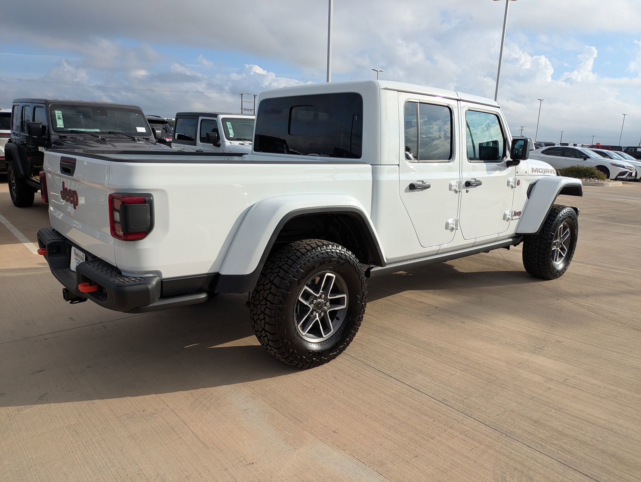 2025 Jeep Gladiator Mojave photo 2