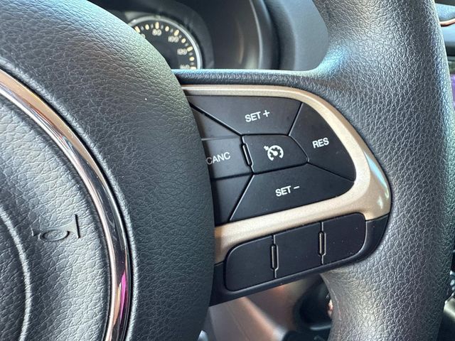 2016 Jeep Renegade Sport photo 29
