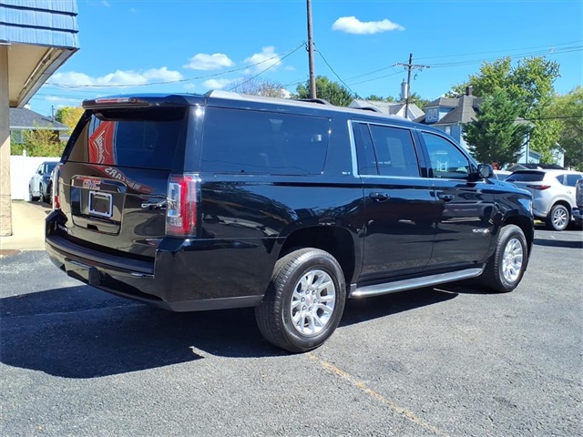 2020 Gmc Yukon XL SLT photo 3