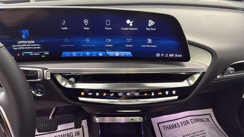2024 Cadillac Lyriq Luxury photo 21