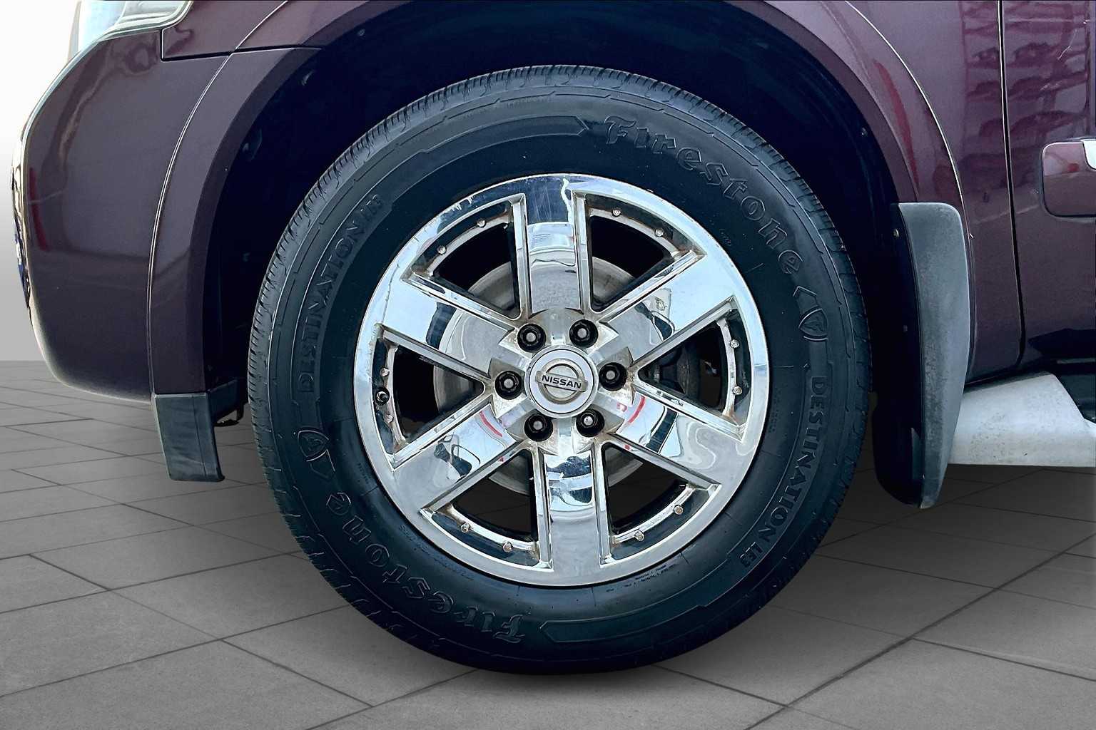 2013 Nissan Armada Platinum photo 9