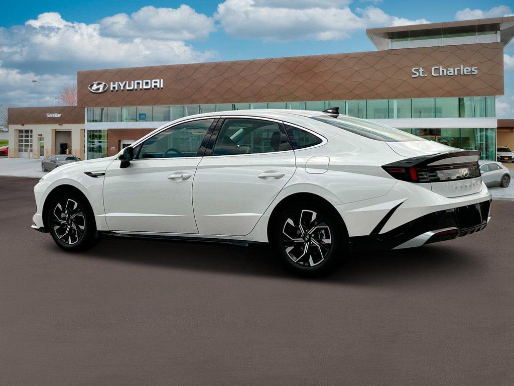 2025 Hyundai Sonata SEL photo 4