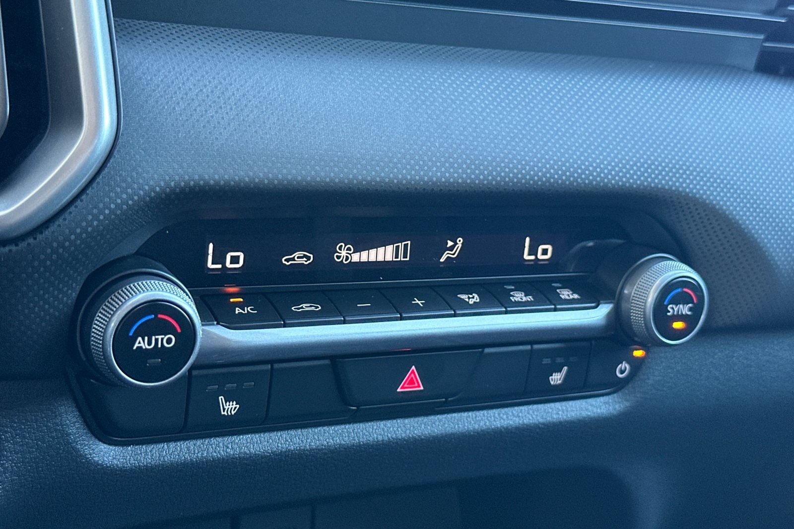 2025 Mazda CX-50 Preferred photo 19