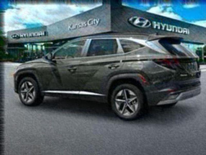 2025 Hyundai Tucson SEL photo 3