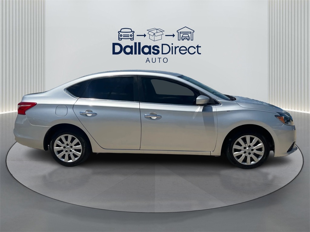 2019 Nissan Sentra S photo 4