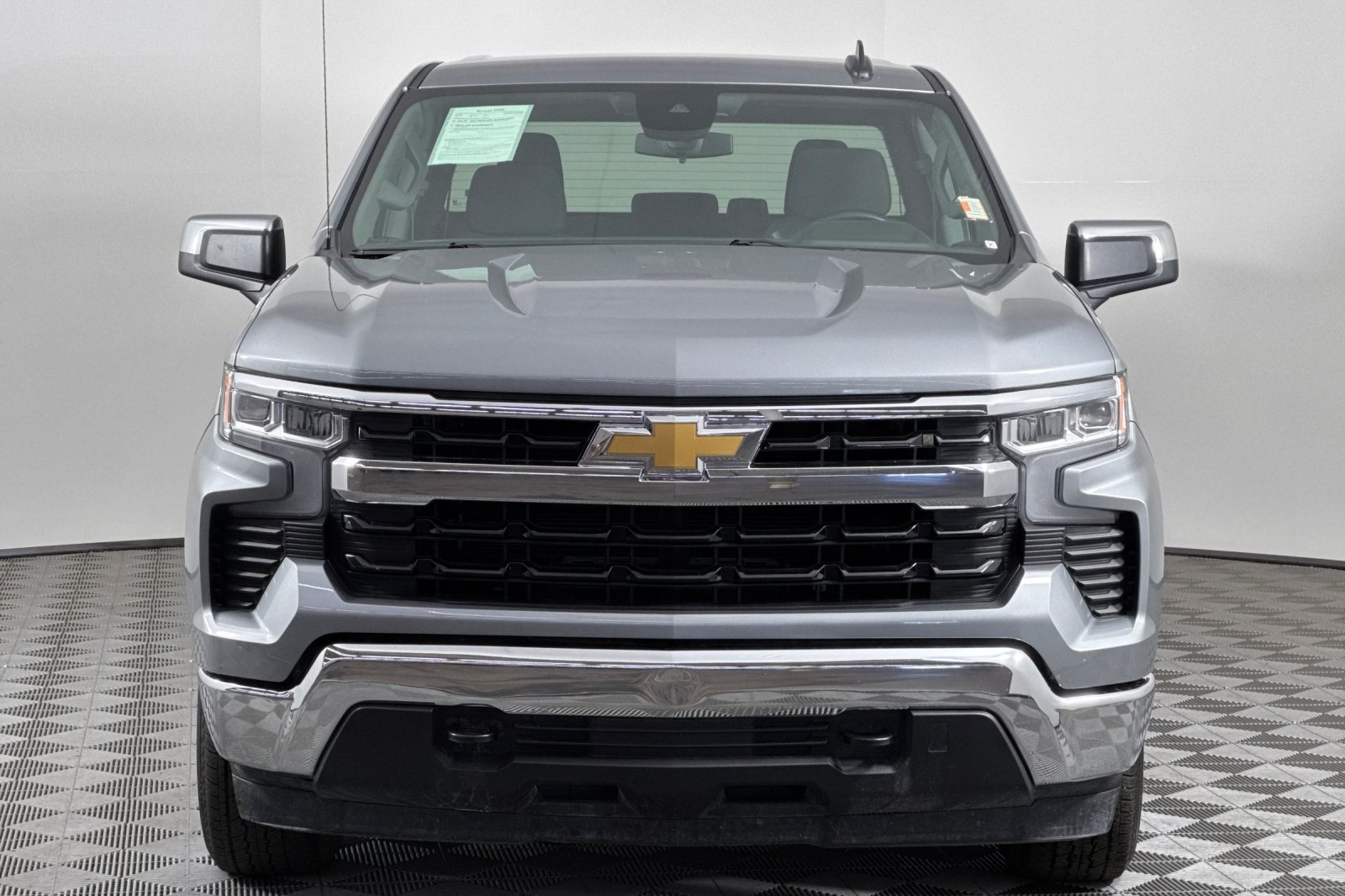 2024 Chevrolet Silverado 1500 LT photo 8